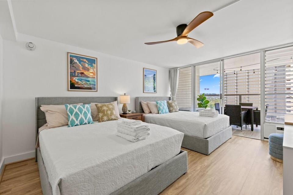 NEW Studio with 2 Queen Beds in Waikiki Apartment in Honolulu
