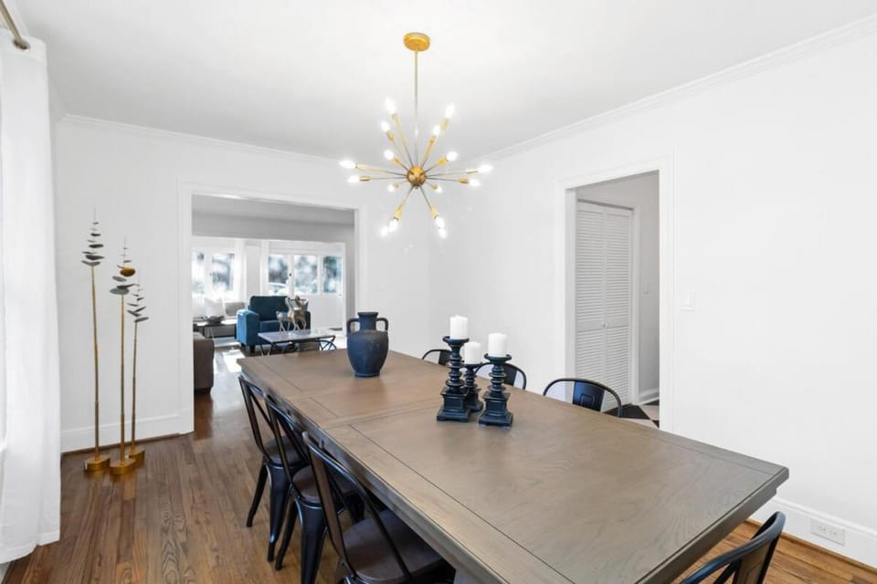 Elegant 4BR Oasis in Atlanta! House in Atlanta