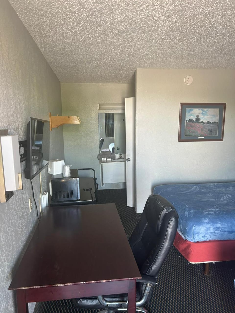 Double Bed Hotel Room 206 Apartment in Amarillo