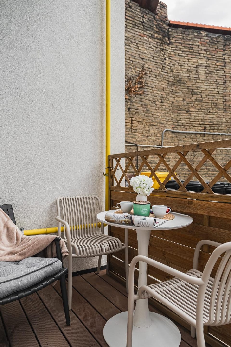 Patio, Seating area