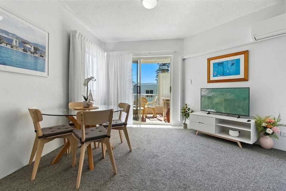 Unit 18 Baywatch Apartment in Coolum Beach