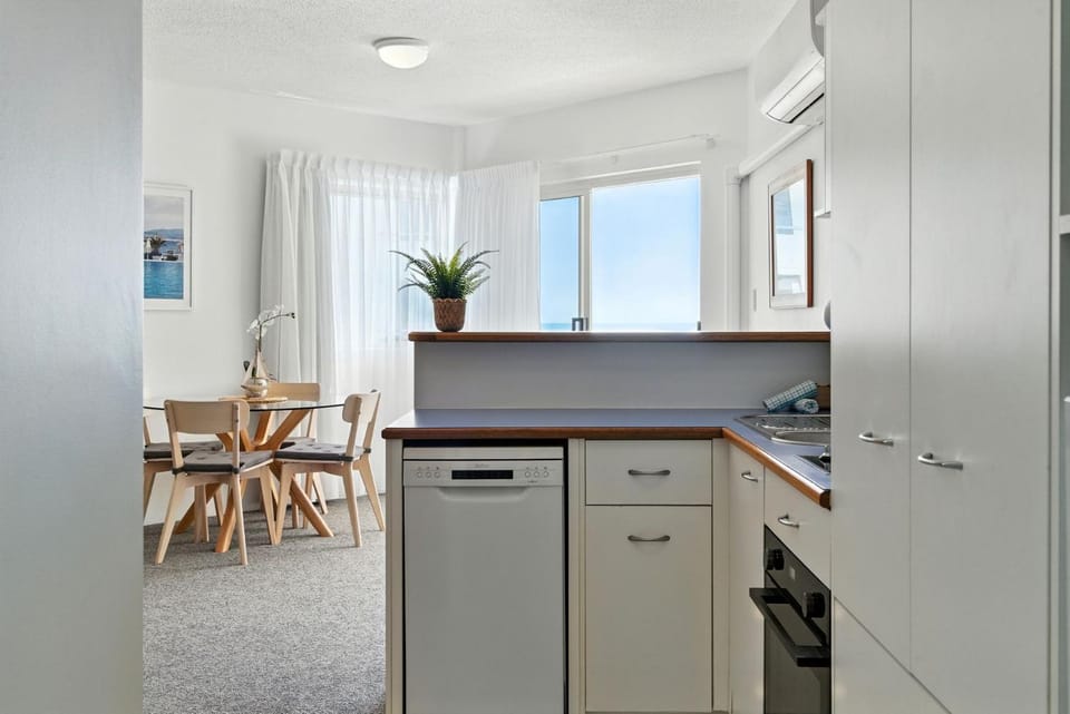 Unit 18 Baywatch Apartment in Coolum Beach