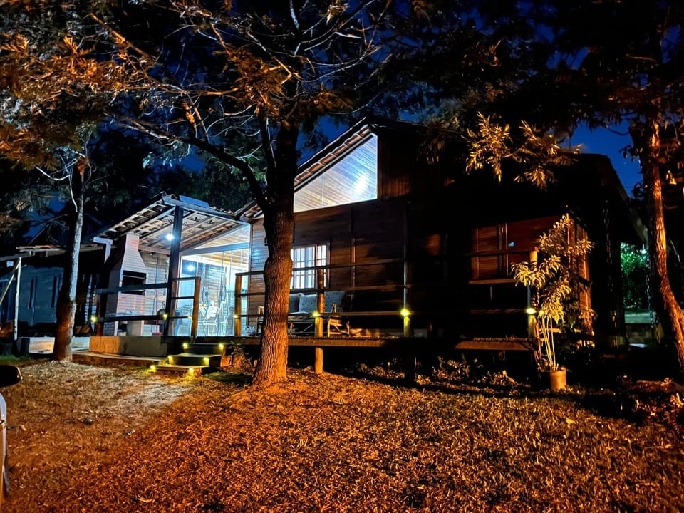 Chalé Recanto da Paz com JACUZZI Luxury tent in State of São Paulo