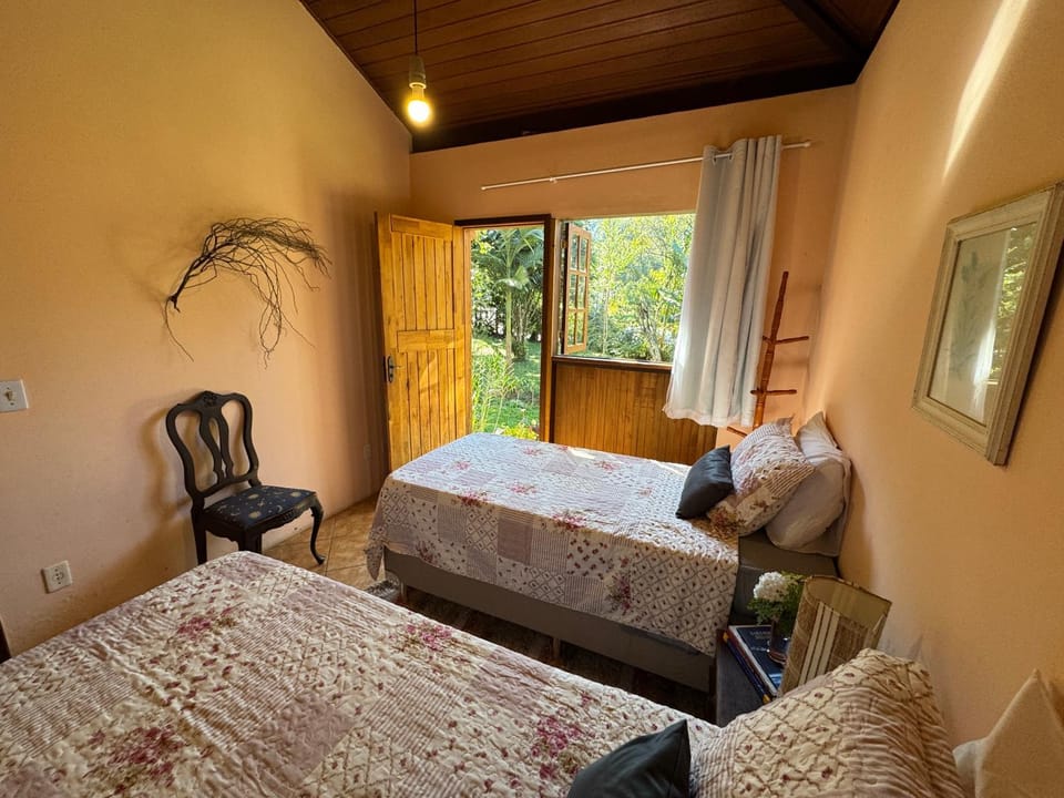 Suite em São Pedro da Serra, perto de tudo e vista pro verde Bed and Breakfast in State of Rio de Janeiro