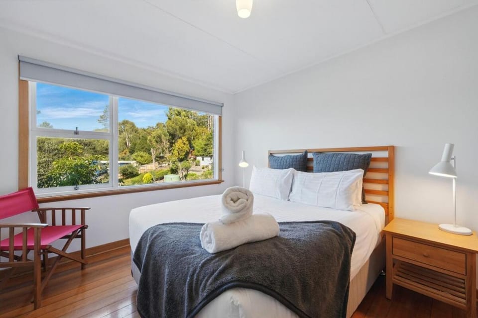 Coningham Beach House - 3 Bedrooms House in Tasmania