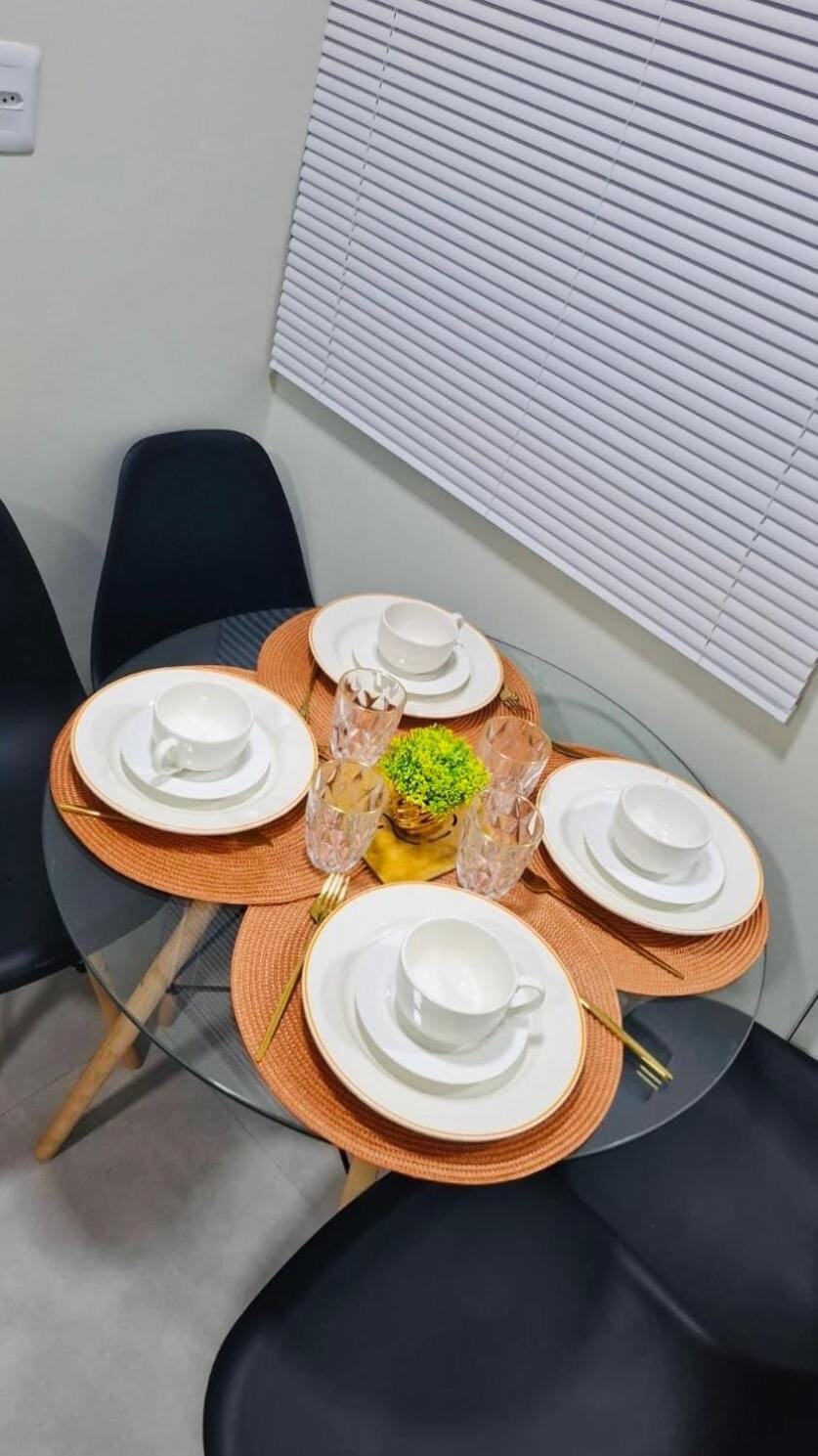 Food and drinks, Dining area, Food