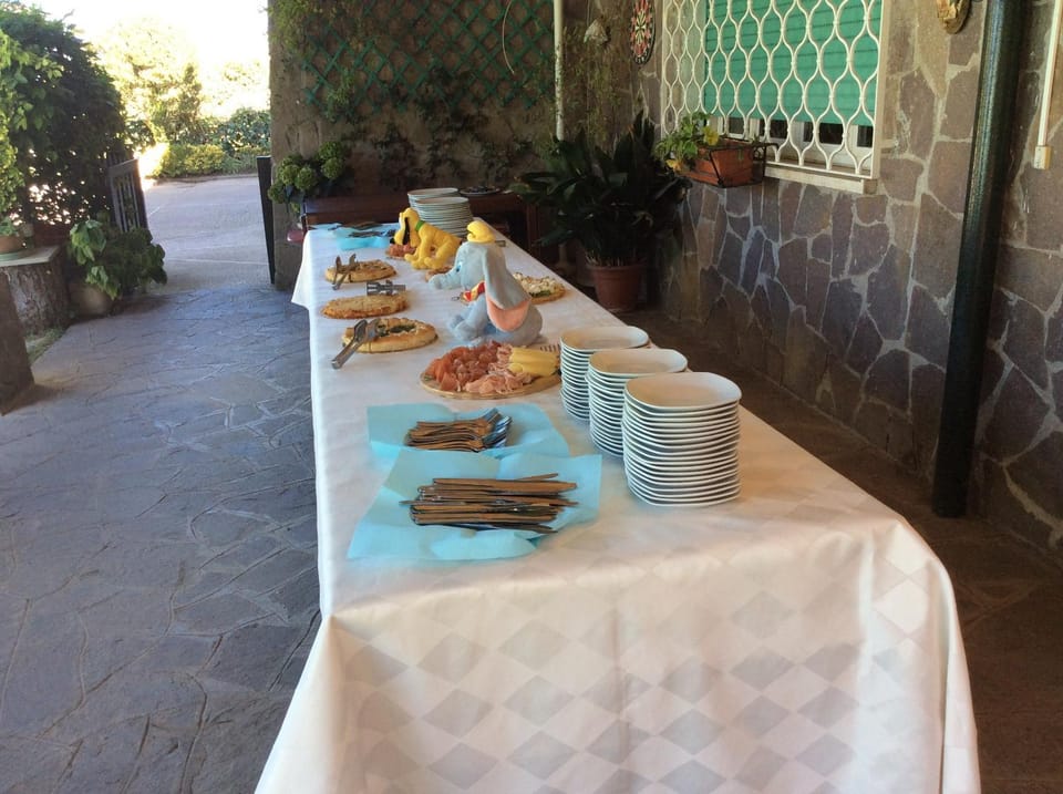 Food and drinks