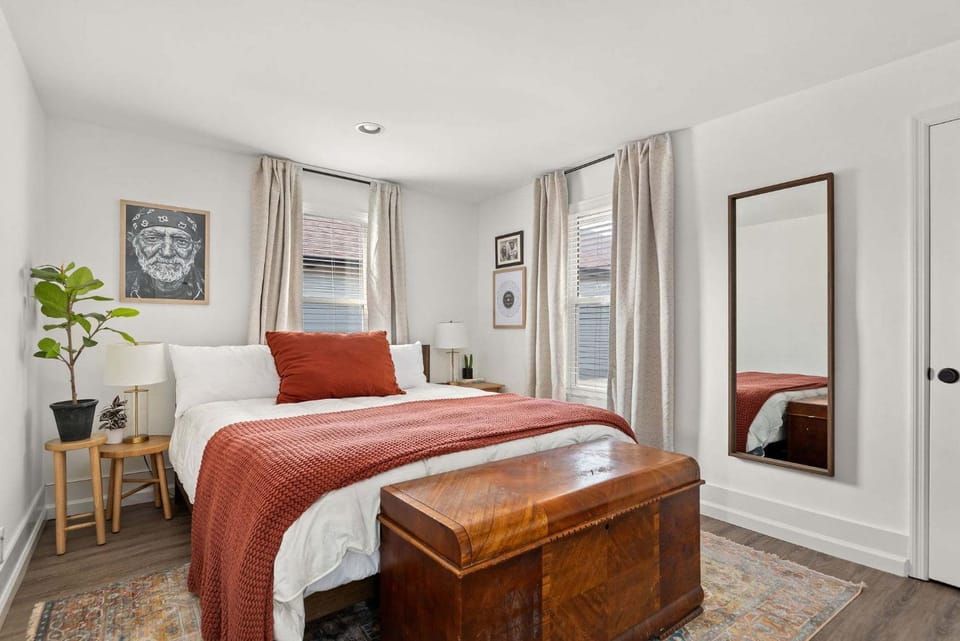 Bed, Bedroom