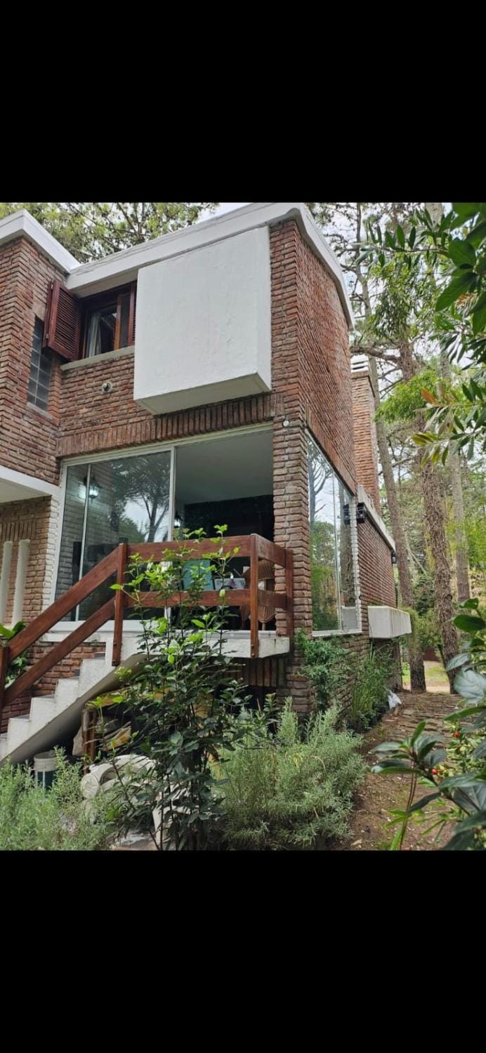 Casa Alta Con Piscina en el Bosque de Carilo House in Cariló