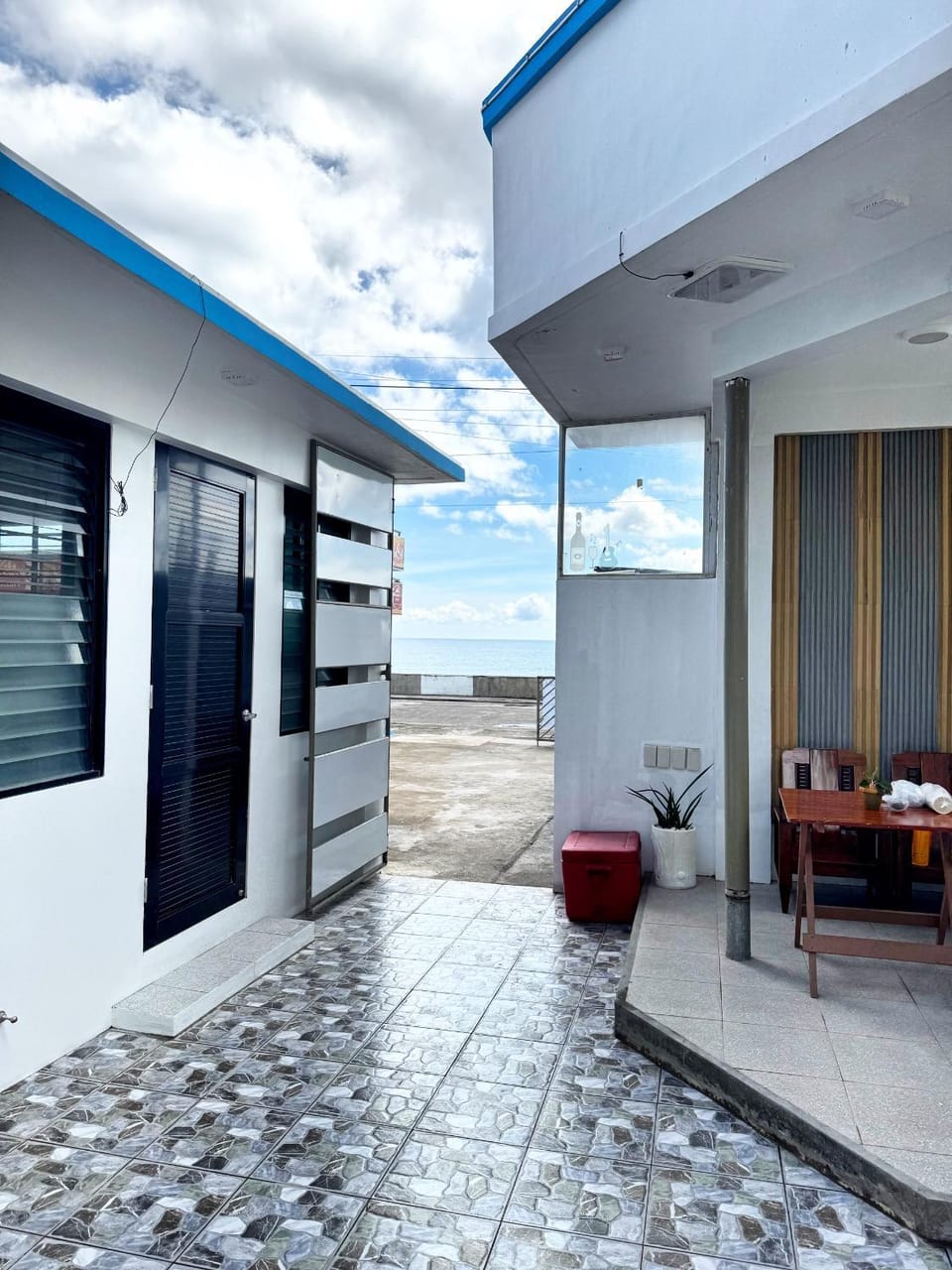 Beachfront Staycation-The Residence Bed and Breakfast in Bicol