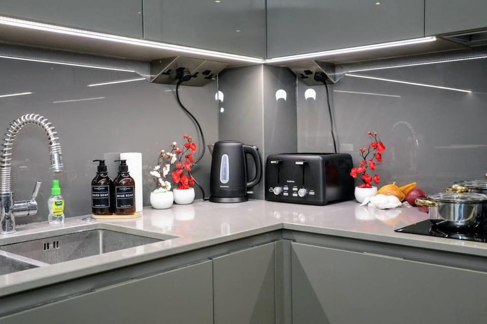 Luxury North London Haven Apartment in Edgware
