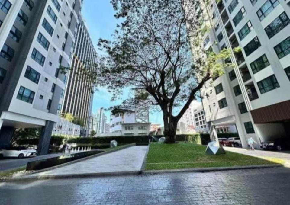 The Base Pattaya Seaview Condo Apartment in Pattaya City