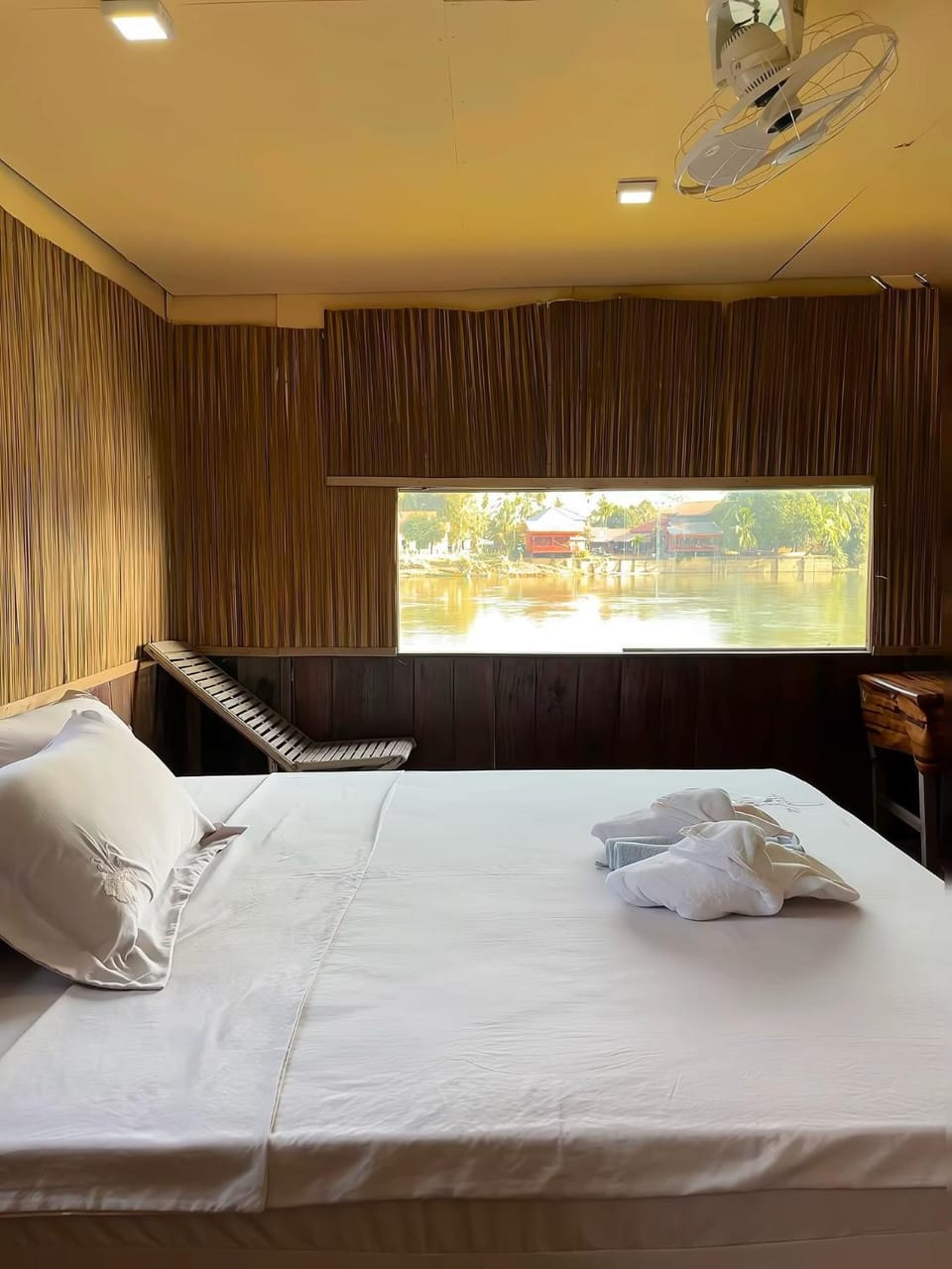 Friendship Guesthouse Dondet Bed and Breakfast in Cambodia