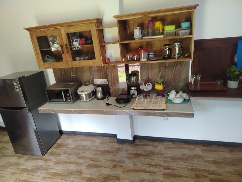 Ninas Beach Resort Bed and Breakfast in Southern Province