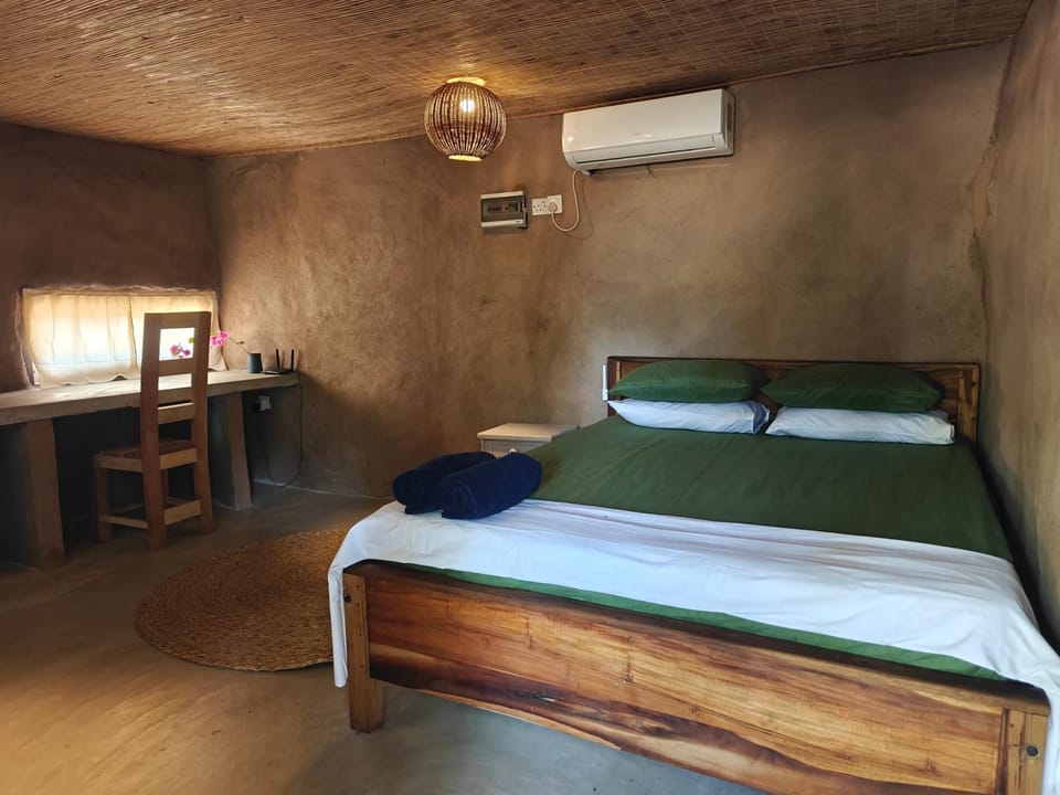 Bed, Bedroom, air conditioner