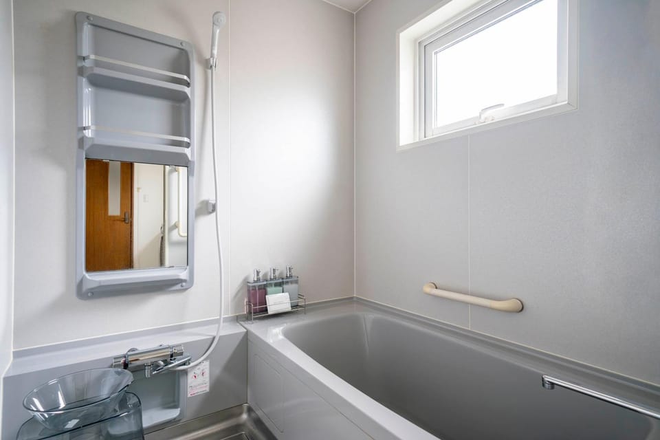 Bathroom, Bath