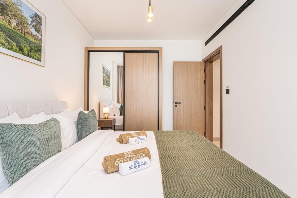 Bed, Photo of the whole room, Bedroom, towels, wardrobe