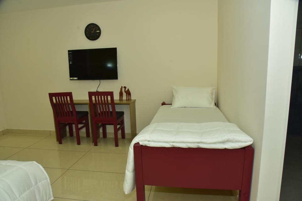 TV and multimedia, Dining area, Bedroom