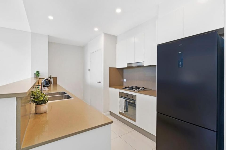 Near Airport 2BR APT & Self Check-in Apartment in Mascot
