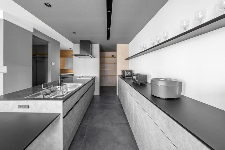 microwave, toaster, kitchen