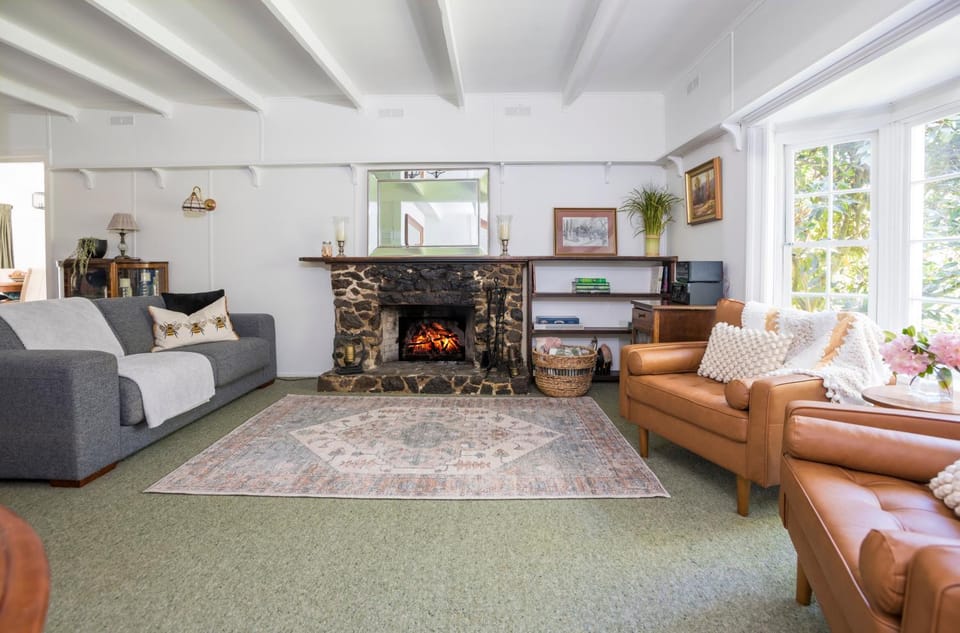 Living room, fireplace