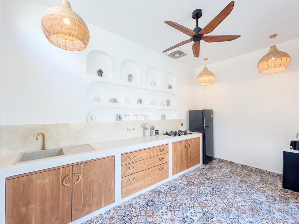 Kitchen or kitchenette, Kitchen or kitchenette