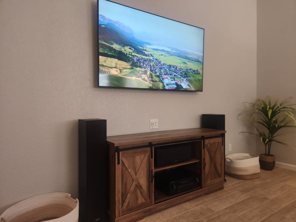 TV and multimedia, Living room