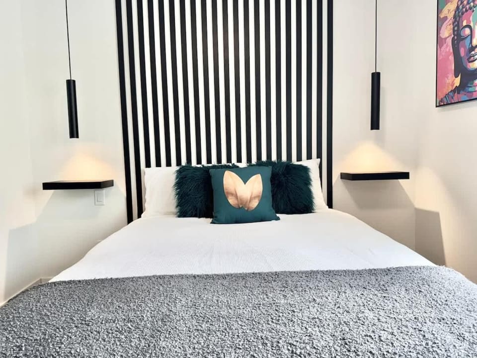Lévis Center - New Studio #3 - AC Apartment in Quebec City
