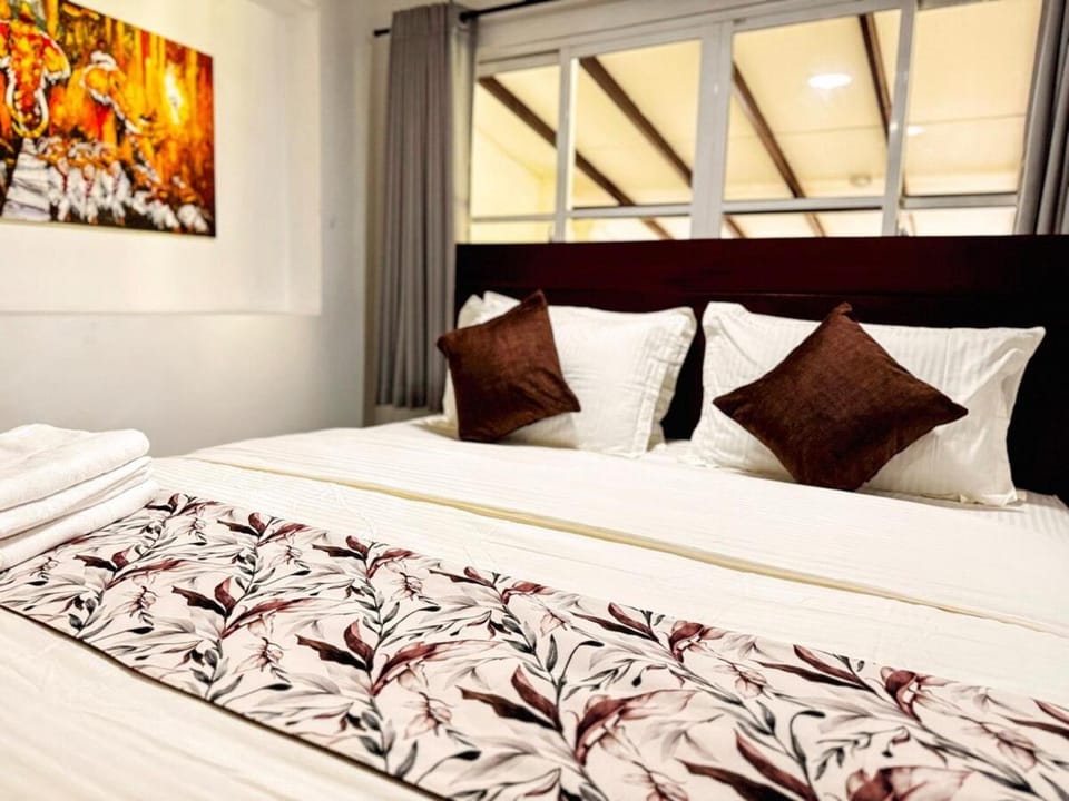 Urban Oasis Villa - Peaceful Escape in Rajagiriya Villa in Western Province