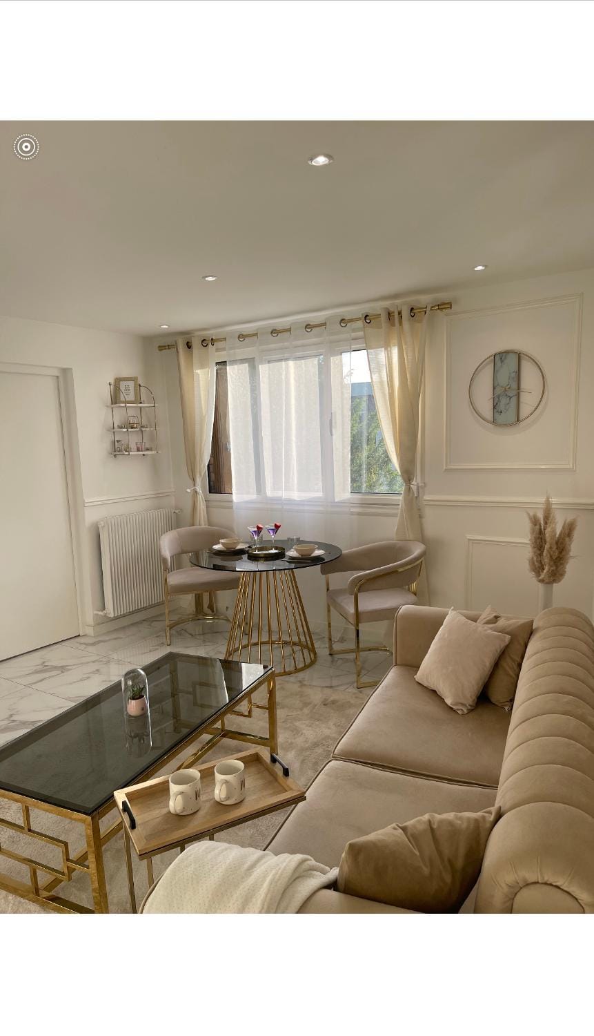 T2 Paris Villemomble luxury Apartment in Île-de-France