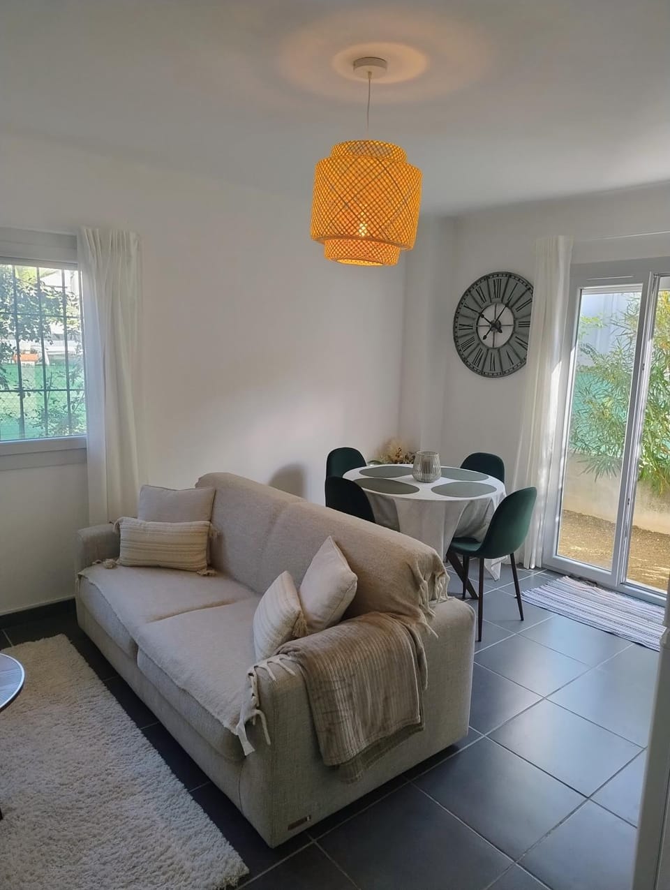 Living room, Dining area