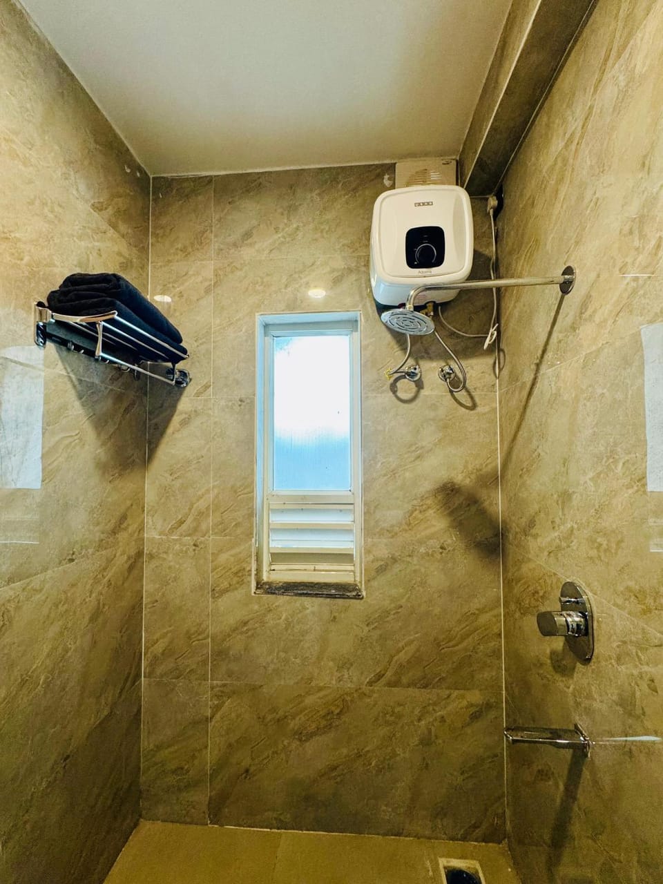 Shower, Bathroom, towels