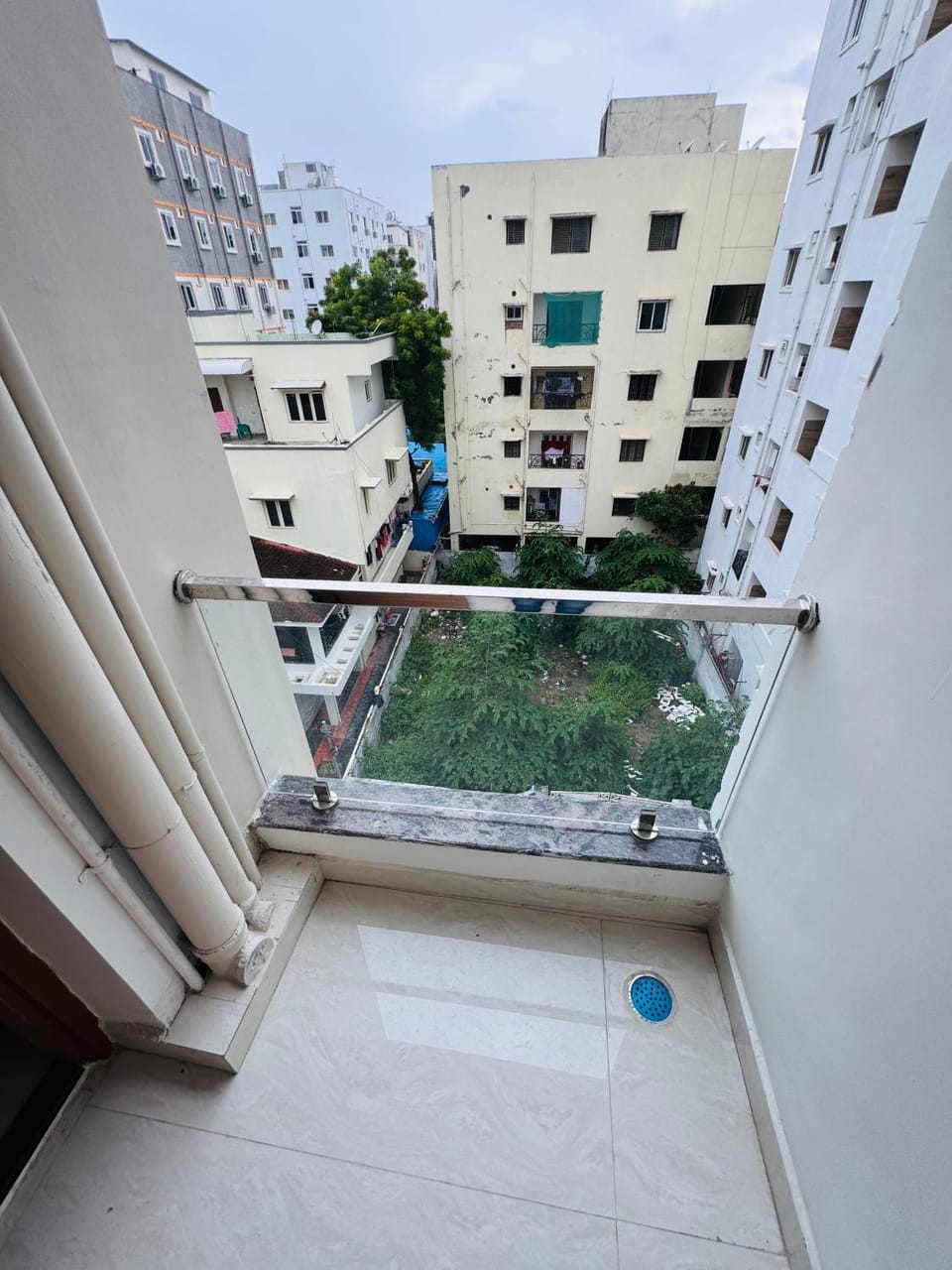 Property building, Patio, Day, View (from property/room), Balcony/Terrace, City view