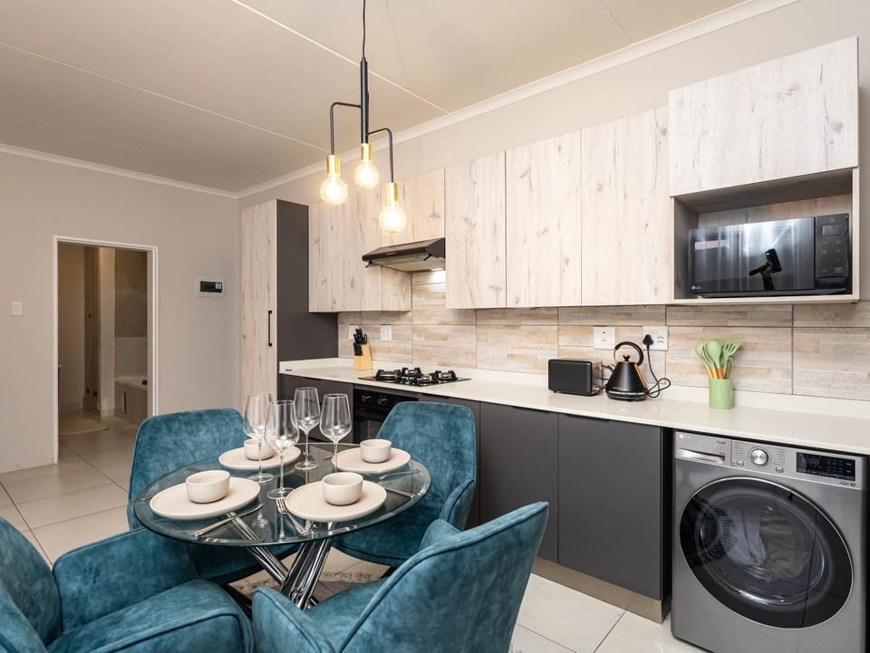 Reece Luxury Midrand Suite Apartment in Gauteng