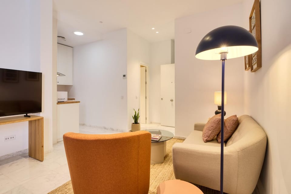 Communal lounge/ TV room, Living room