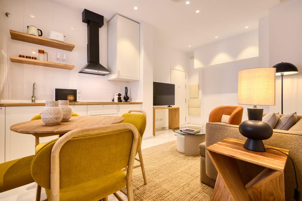 Communal lounge/ TV room, Living room
