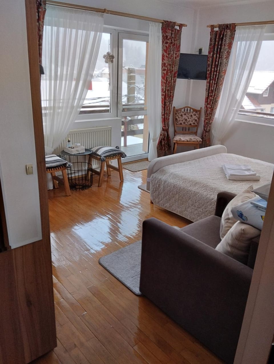 Pensiunea Transilvania Lodge Bed and Breakfast in Bran