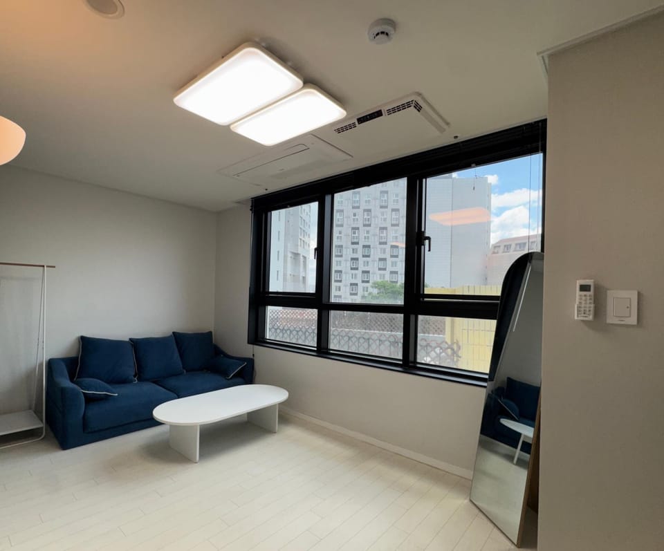 Stay Seoul Vibe - near Seongsu Konkuk univ Apartment in Seoul