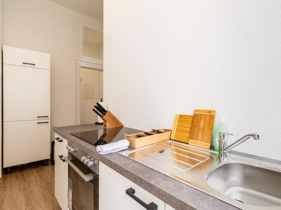 Kitchen or kitchenette, stove, kitchen