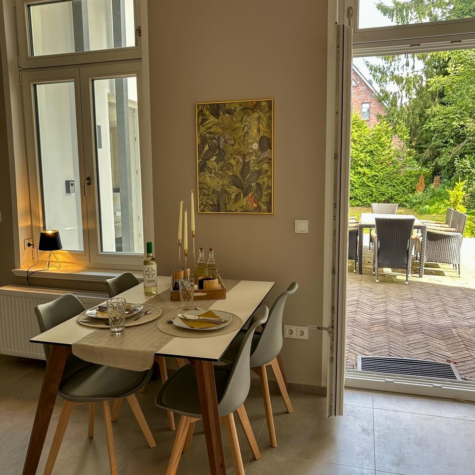Garden, Balcony/Terrace, Seating area, Dining area, Garden view, kitchen