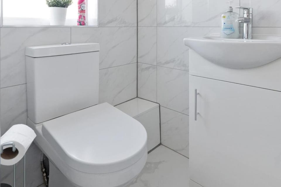 Toilet, Bathroom