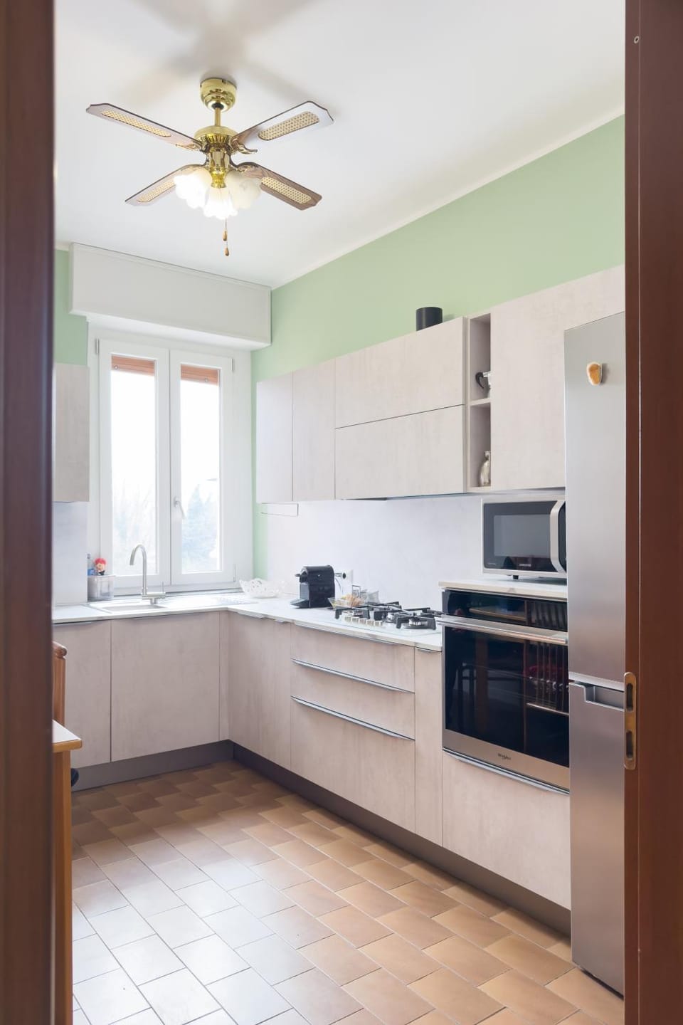 Kitchen or kitchenette, dishwasher, oven, stove