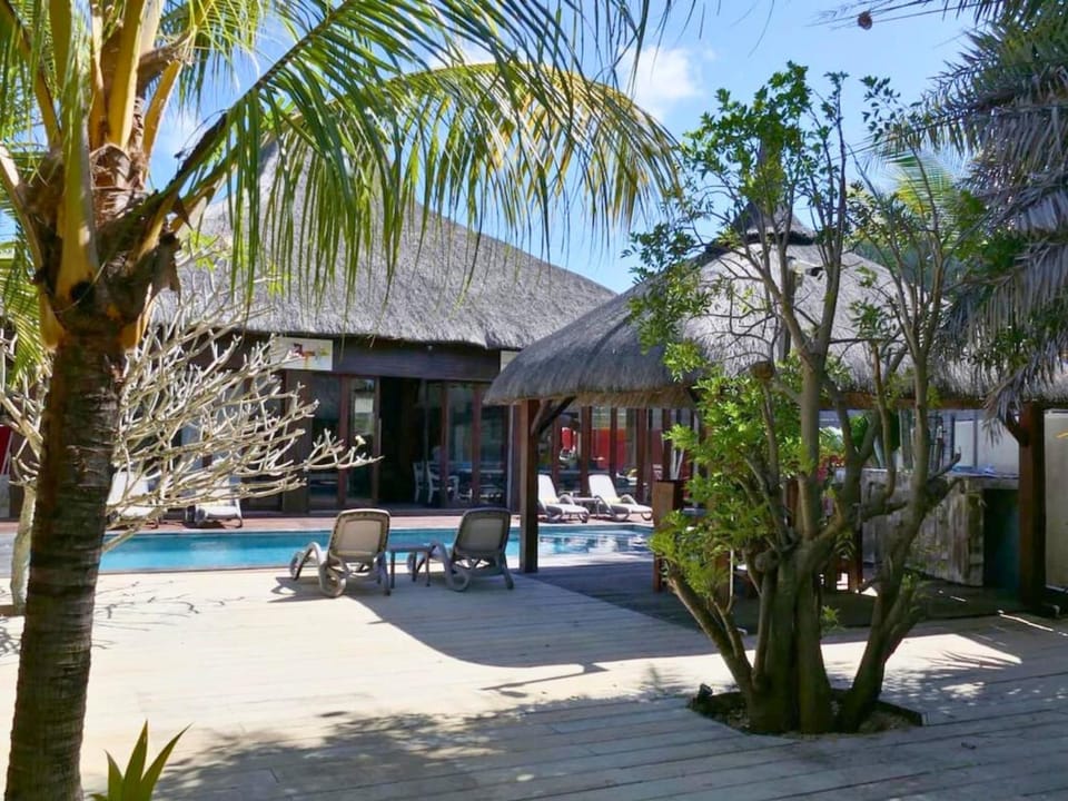 Property building, Swimming pool