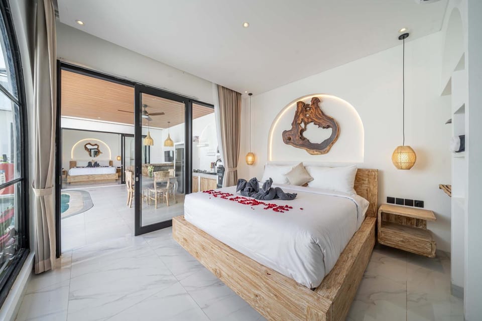 Bed, Photo of the whole room, Bedroom, towels, wardrobe