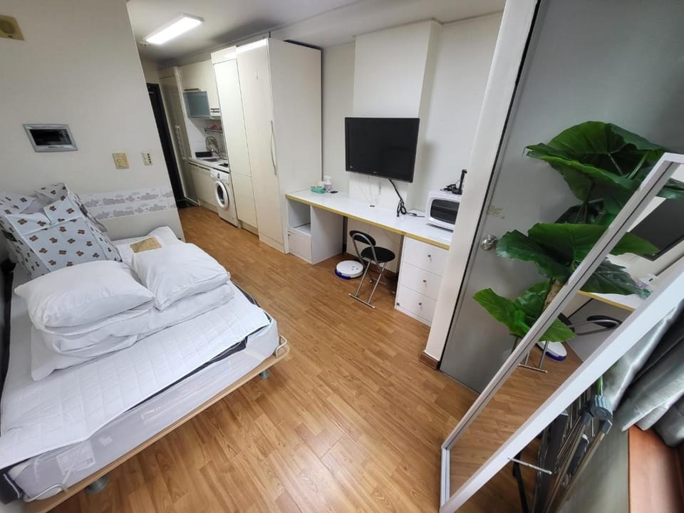 2-2516 Glory Stay Gangnam #GangnamStation #YeoksamStation Apartment in Seoul