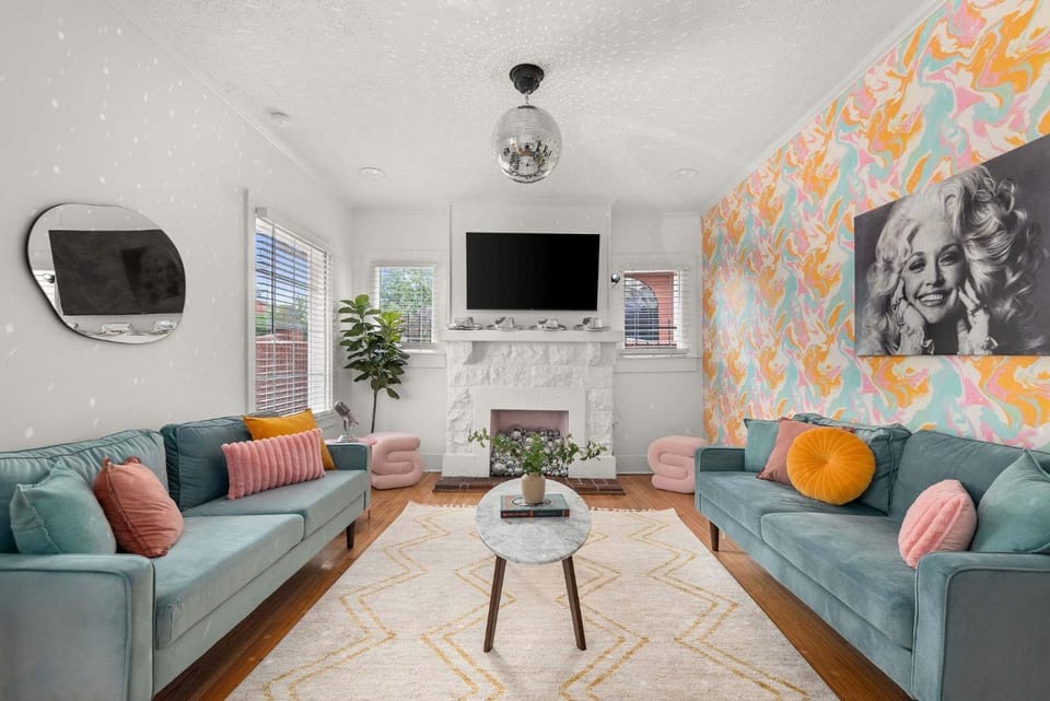 TV and multimedia, Living room, Seating area