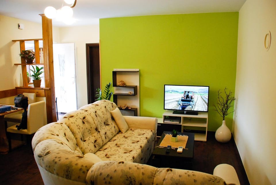 Garden House Bed and Breakfast in Primorje-Gorski Kotar County