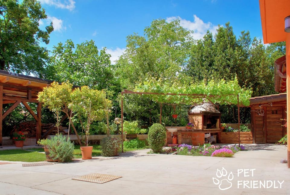 Garden House Bed and Breakfast in Primorje-Gorski Kotar County