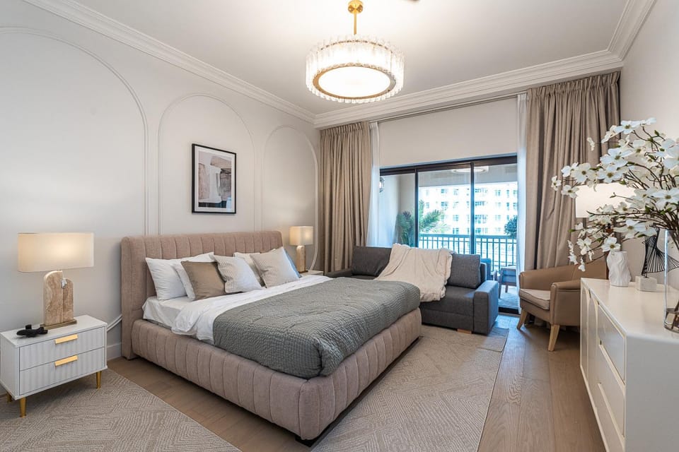 Spacious 2 bedroom apartment I Palm Jumeirah Apartment in Dubai
