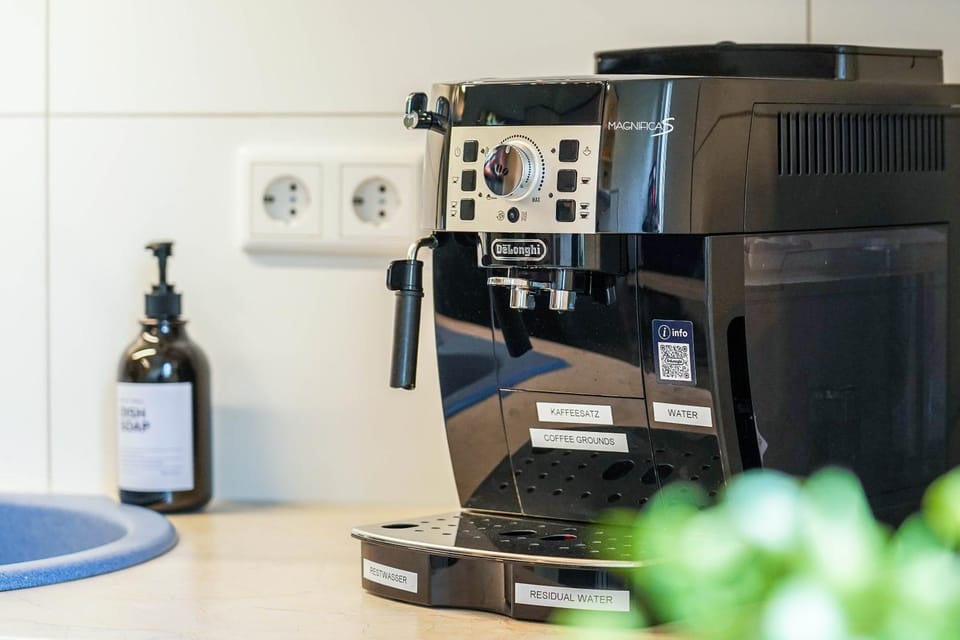 Coffee/tea facilities, Kitchen or kitchenette